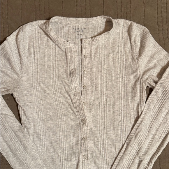 American Eagle Outfitters Light Gray Button-Down Shirt - Picture 3 of 4